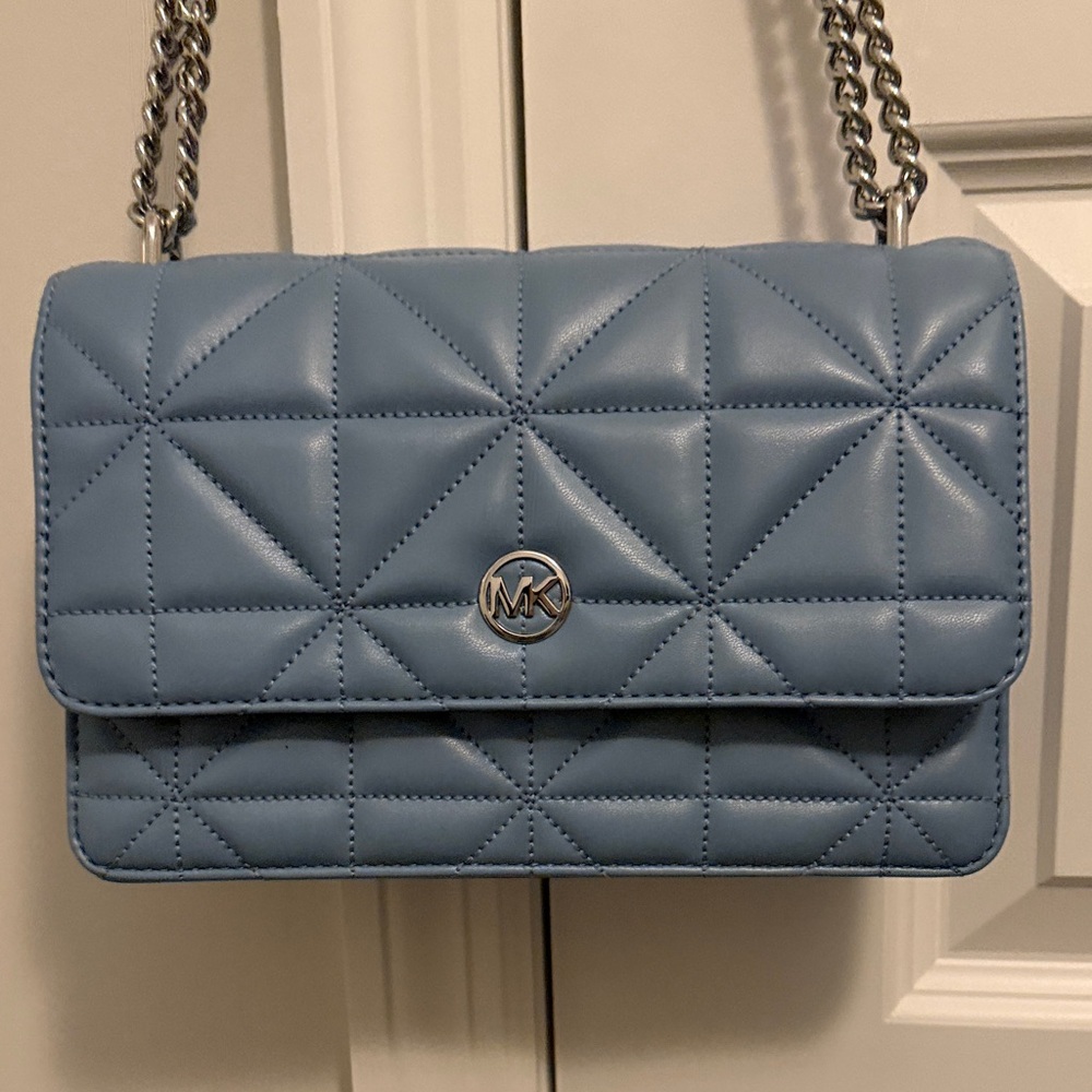 Michael Kors Blue Quilted Shoulder Bag with Silver Chain - Picture 4 of 8